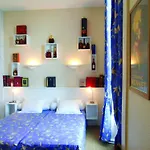 فندق Domaine Du Breuil 3*